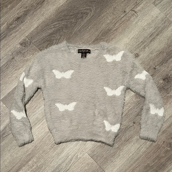 Sweaters - Super soft Women's Gray Sweater with White Butterflies